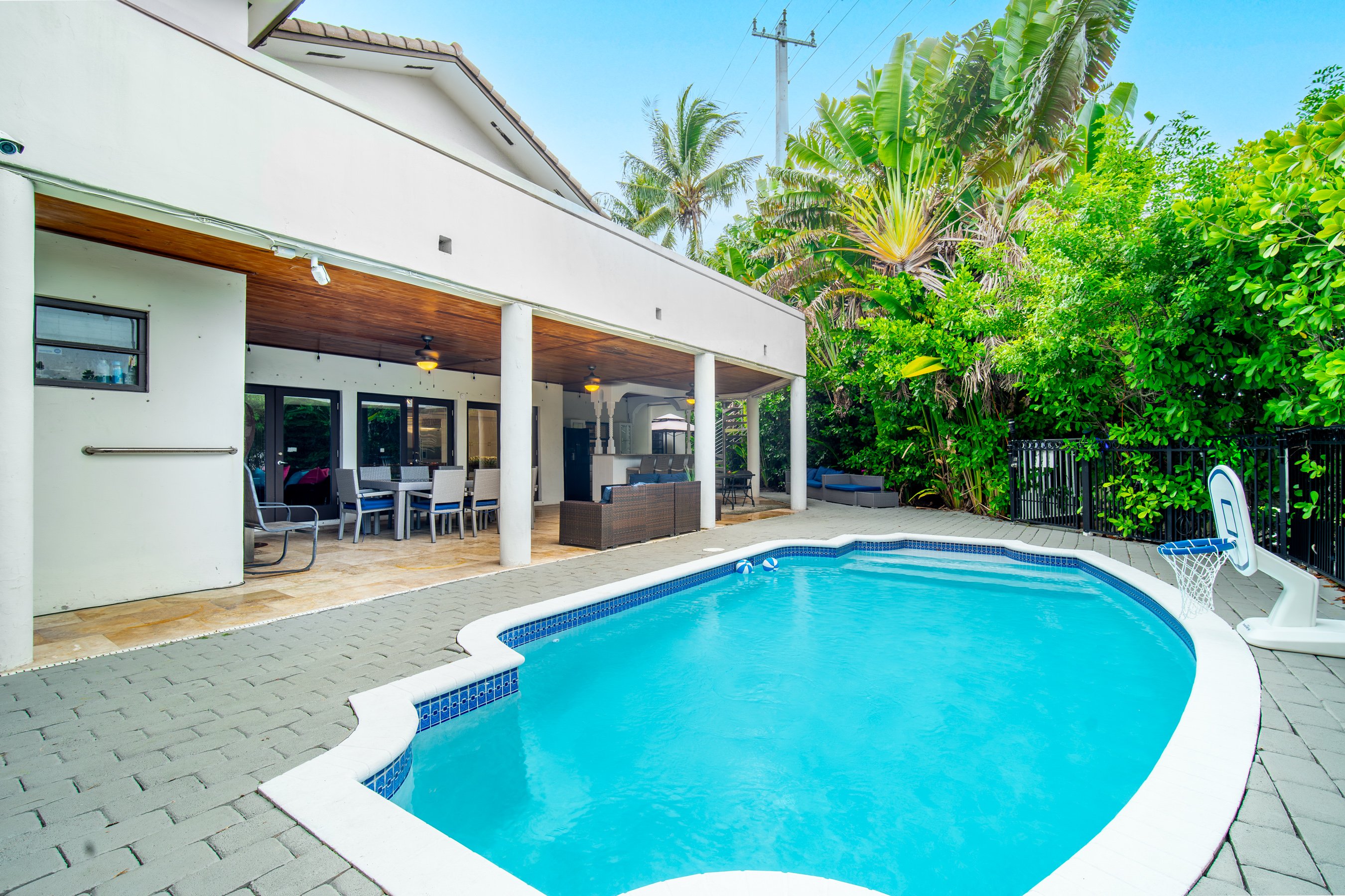 Villa Perla, Miami